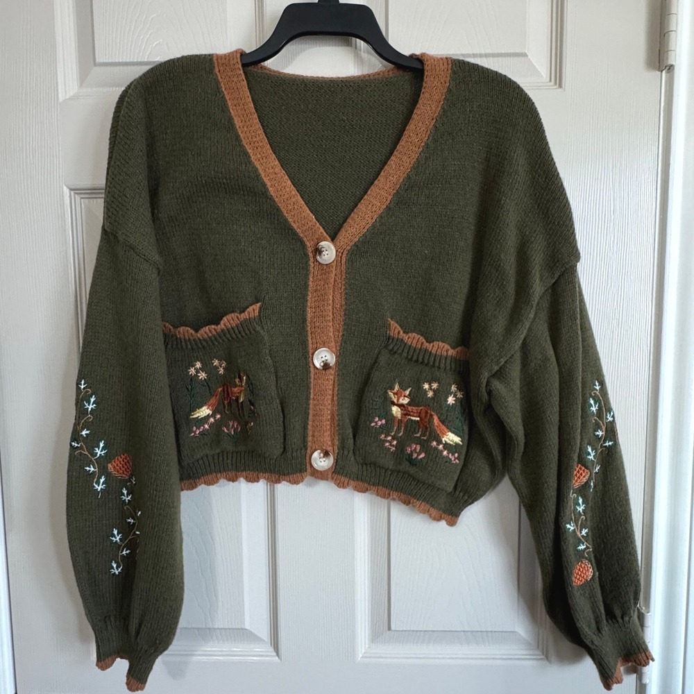ROMWE Women 0XL Olive Green Fox Embroidered Cropped Cardigan Sweater Scalloped